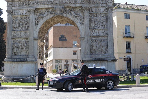 Carabinieri Arco di Traiano