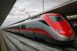 Treno_01-300x200